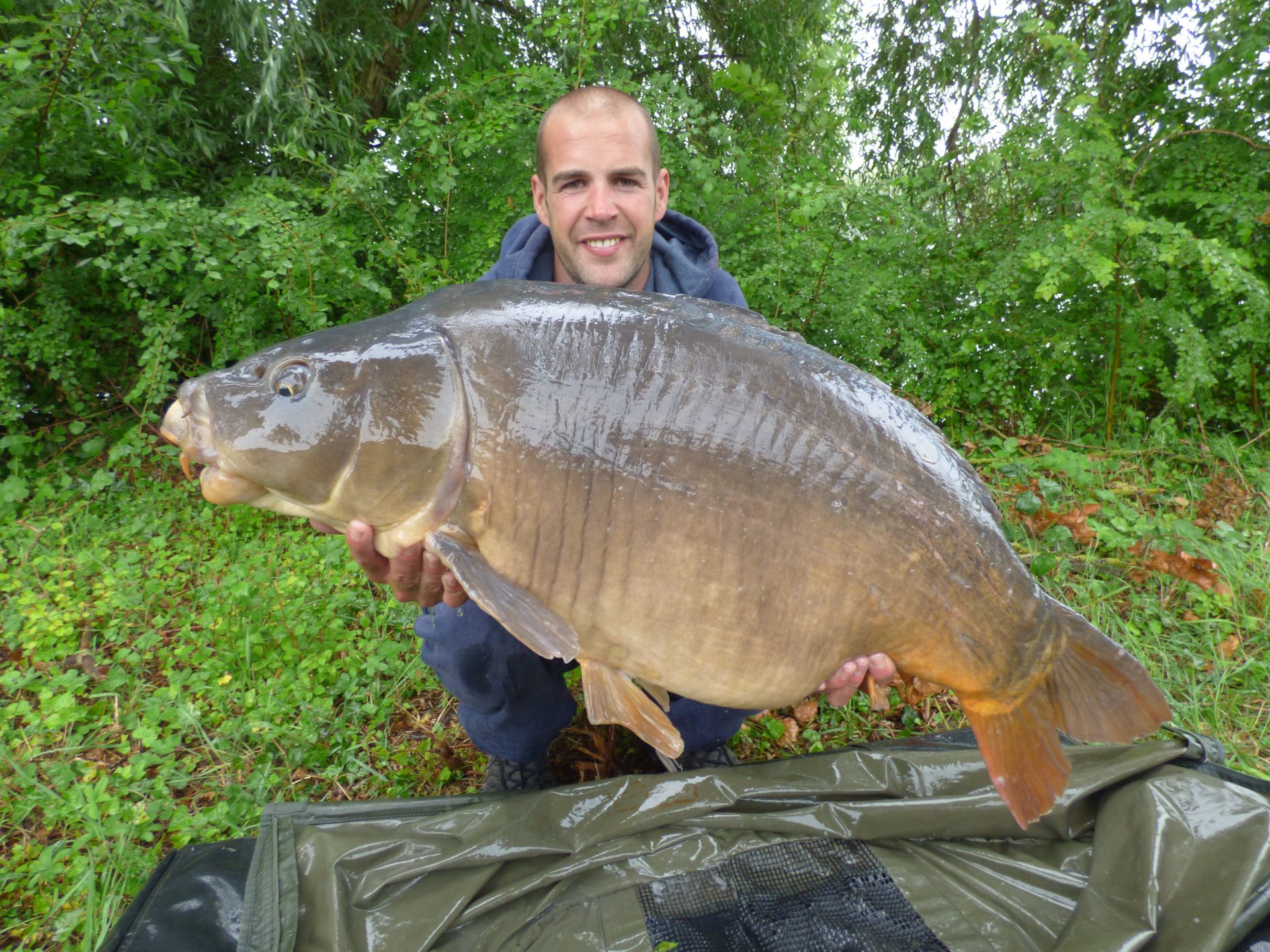 Carp fishing in France - P1000154